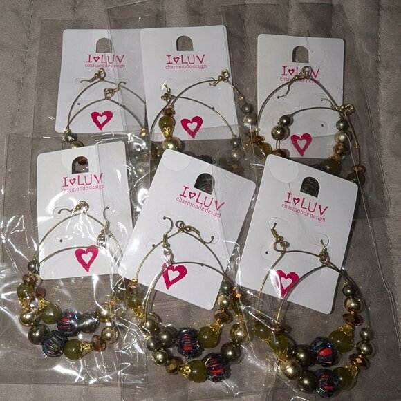 $3 with Bundle ~ Resale Lot Beaded Hoop Earrings 4650 - Picture 1 of 3